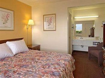Garden Inn And Suites Silsbee מראה חיצוני תמונה