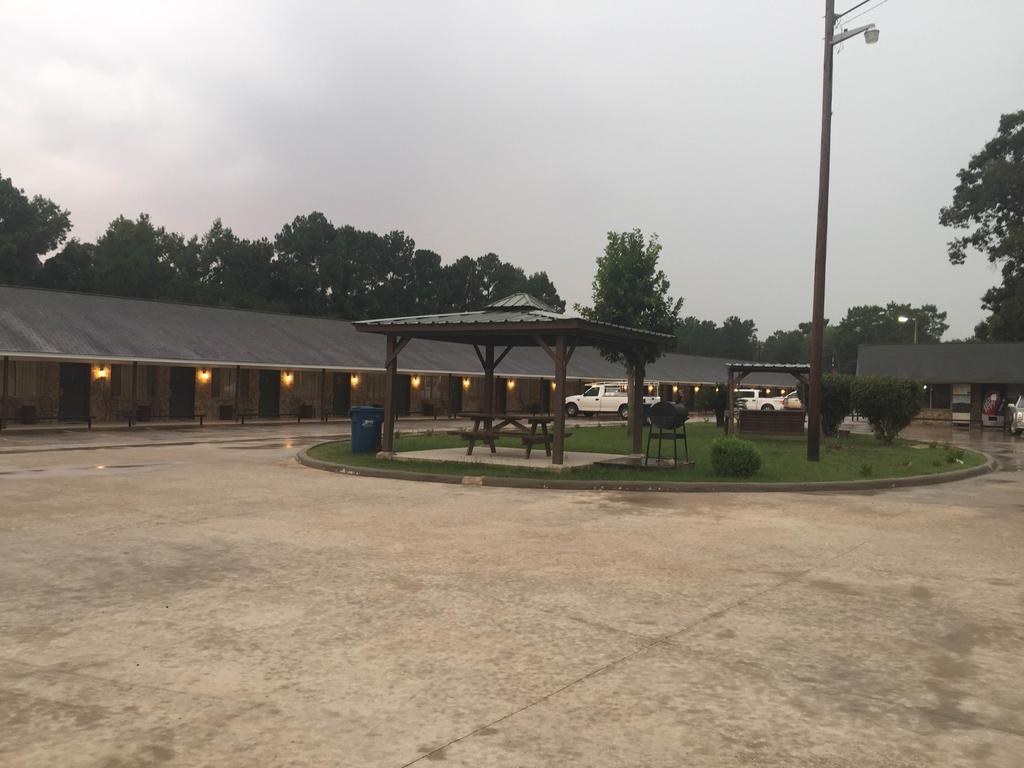 Garden Inn And Suites Silsbee מראה חיצוני תמונה