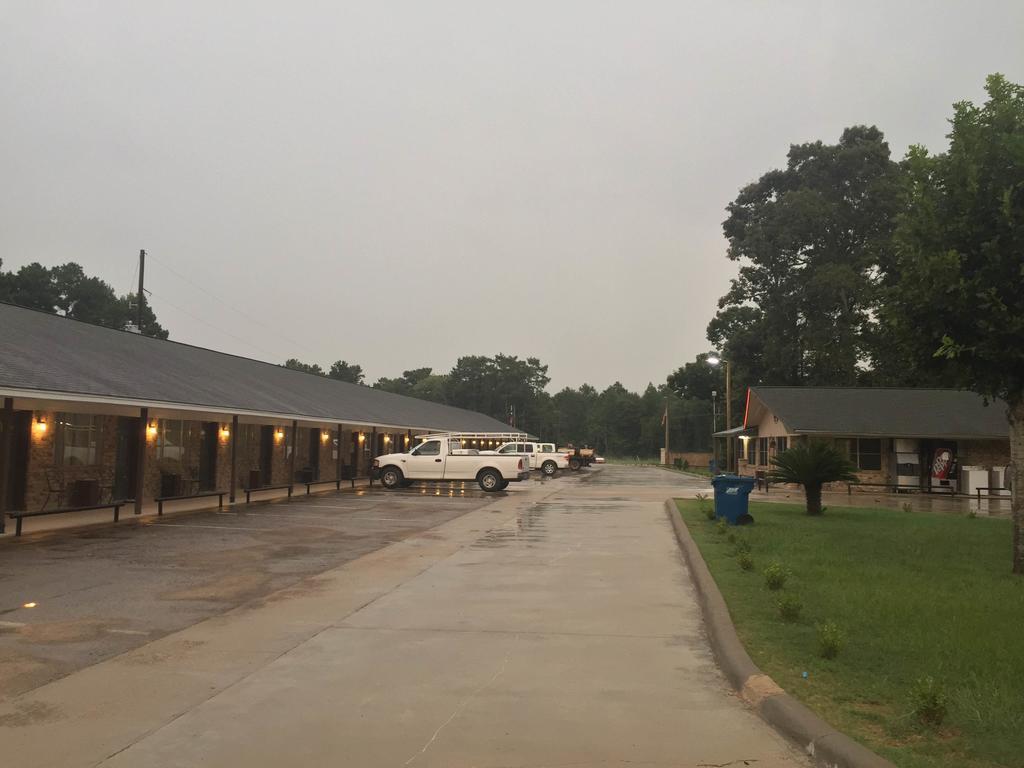 Garden Inn And Suites Silsbee מראה חיצוני תמונה